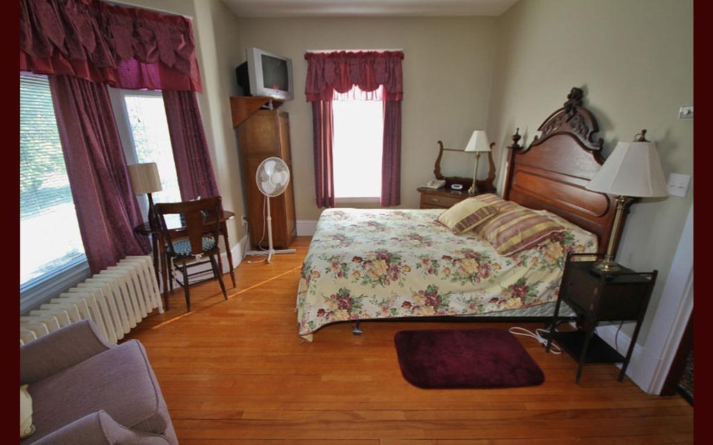 Chateau Sainte-Marie Bed & Breakfast Little Brook Exterior photo
